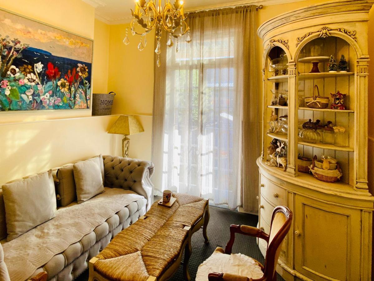 The Mews Motel Лонсестон Экстерьер фото