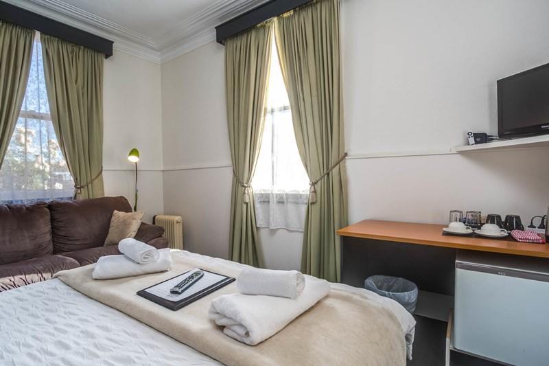 The Mews Motel Лонсестон Экстерьер фото